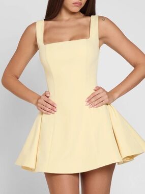 LEAU Square Neck Fit-and-Flare Yellow Dress 
NEW WITHOUT TAGS TAGS
